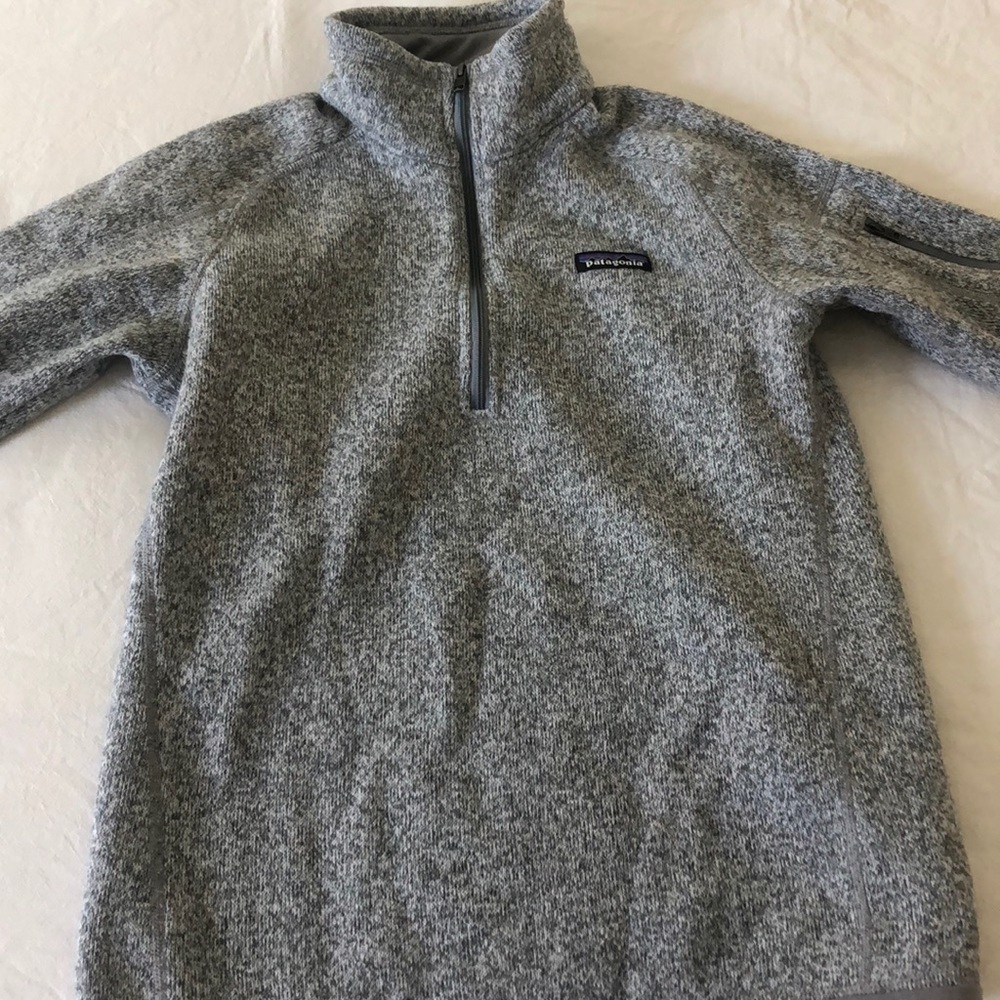 Grey women’s quarter zip Patagonia